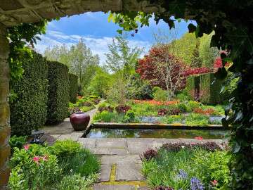 A look inside the Walled Garden Hollister House Garden 2025 image