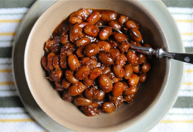 baked-beans-in-bowl