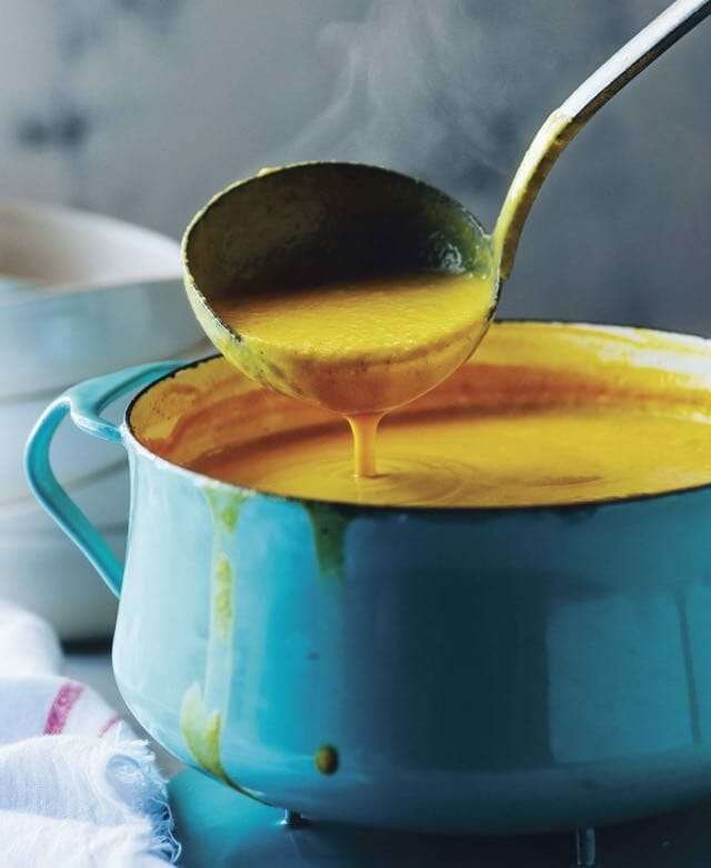 coconut-cauliflower-soup-with-ginger-and-tumeric