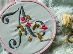 petal pillowcase detail alicia paulson image