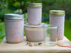 tomato sauce in freezer jars image