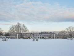 WaveHill Great winter pergola image